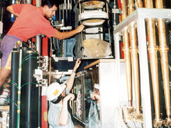 Waveguides of the electron cyclotron emission diagnostics in ASDEX Upgrade. These guide the microwave and cyclotron radiation of the plasma electrons to detectors which then determine the electron density and temperature from these.